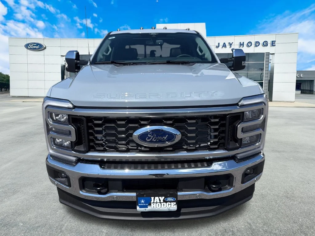 New 2026 Glacier Gray Metallic Tri-Coat Ford F-350® Lariat® image 9