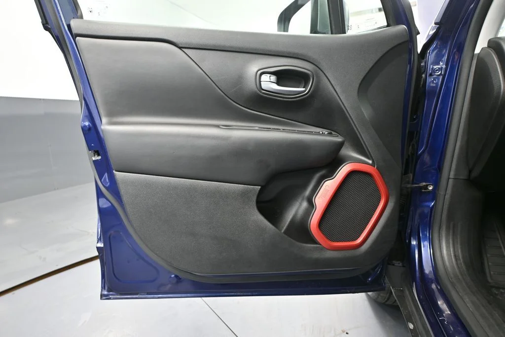 Used 2020 Blue Jeep Trailhawk image 19