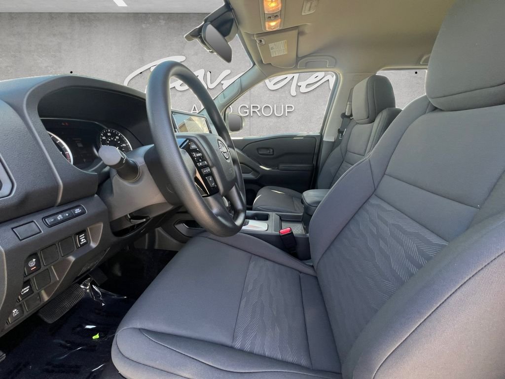 New 2027 Gun Metallic Nissan Crew Cab S image 20