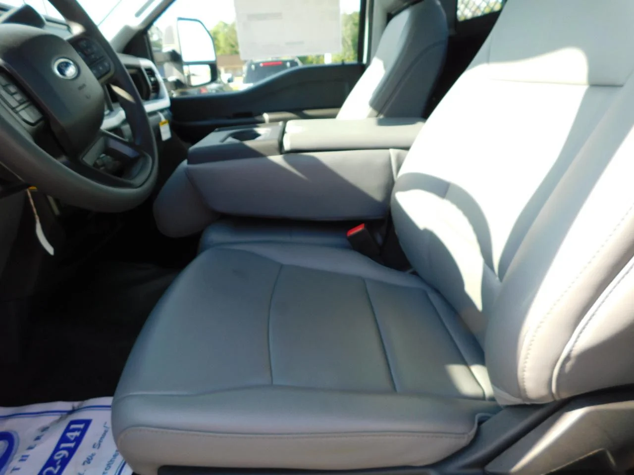 New 2025 Oxford White Ford F-450® XL image 20