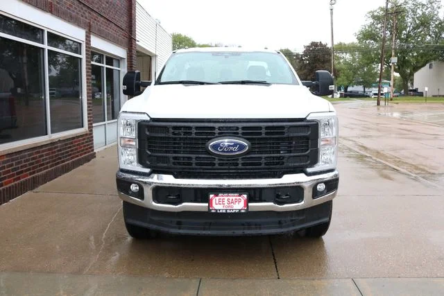 Used 2023 White Ford XL image 2