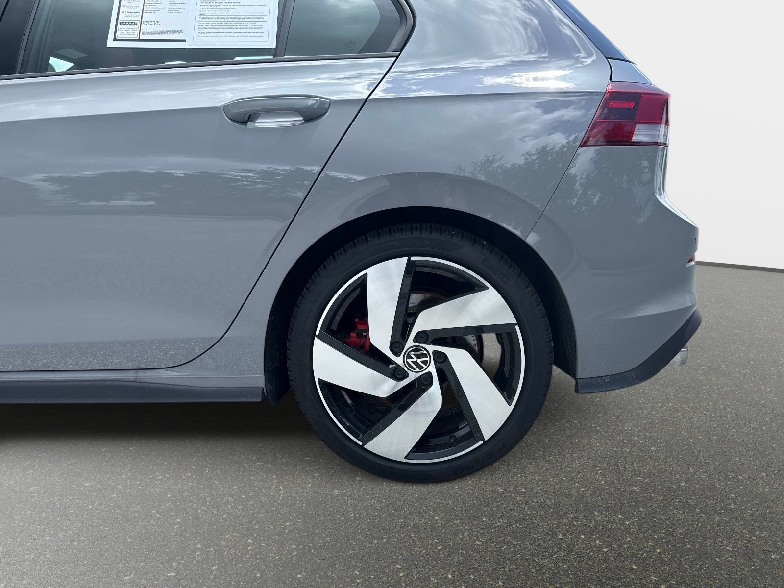 Used 2025 Moonstone Gray Volkswagen S image 10