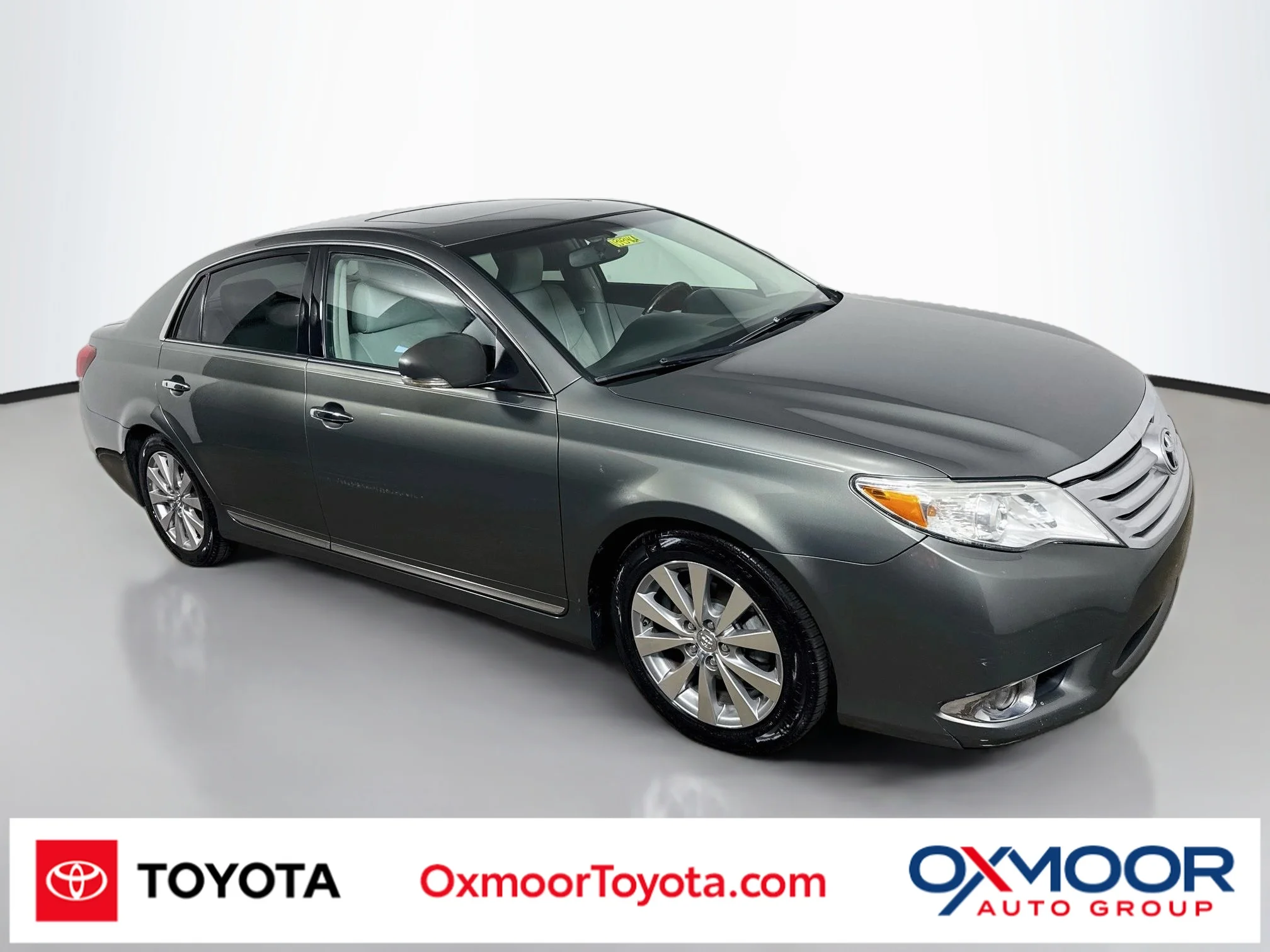Used 2011 Cypress Pearl Toyota Limited image 1