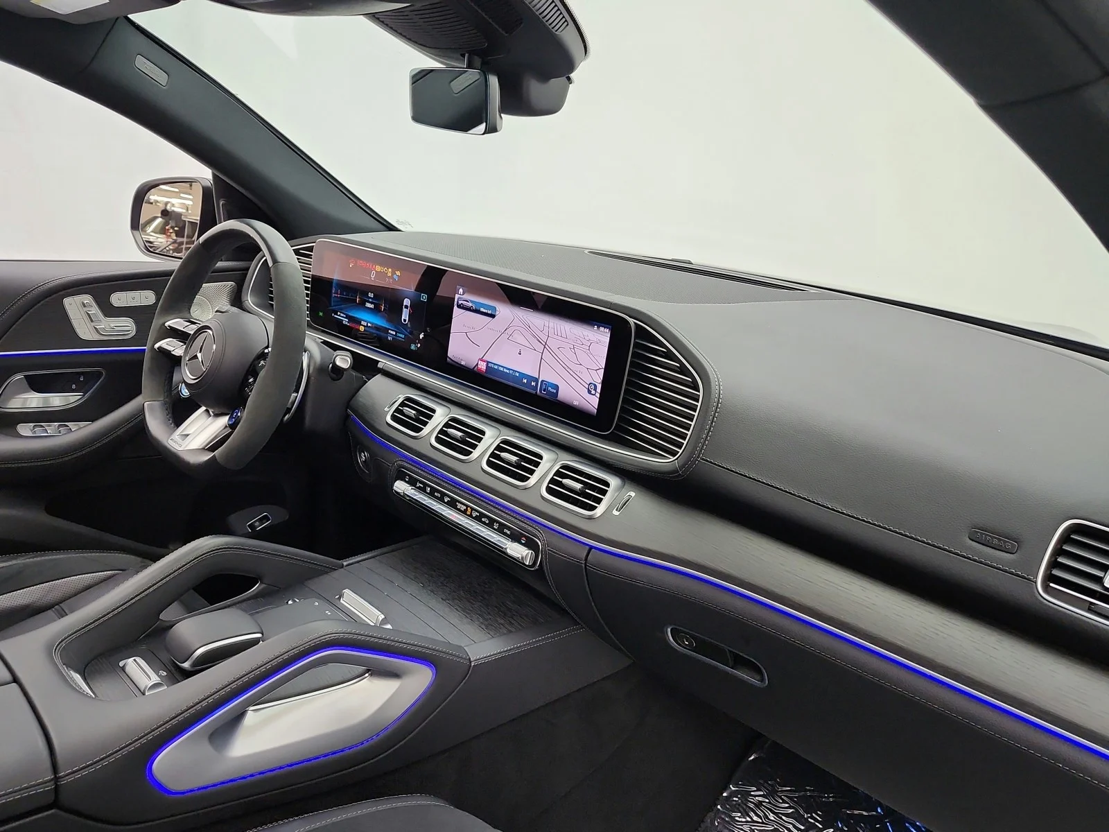 Certified Used 2024 Twilight Blue Metallic Mercedes-Benz AMG® GLE 53 4MATIC+ Coupe image 20