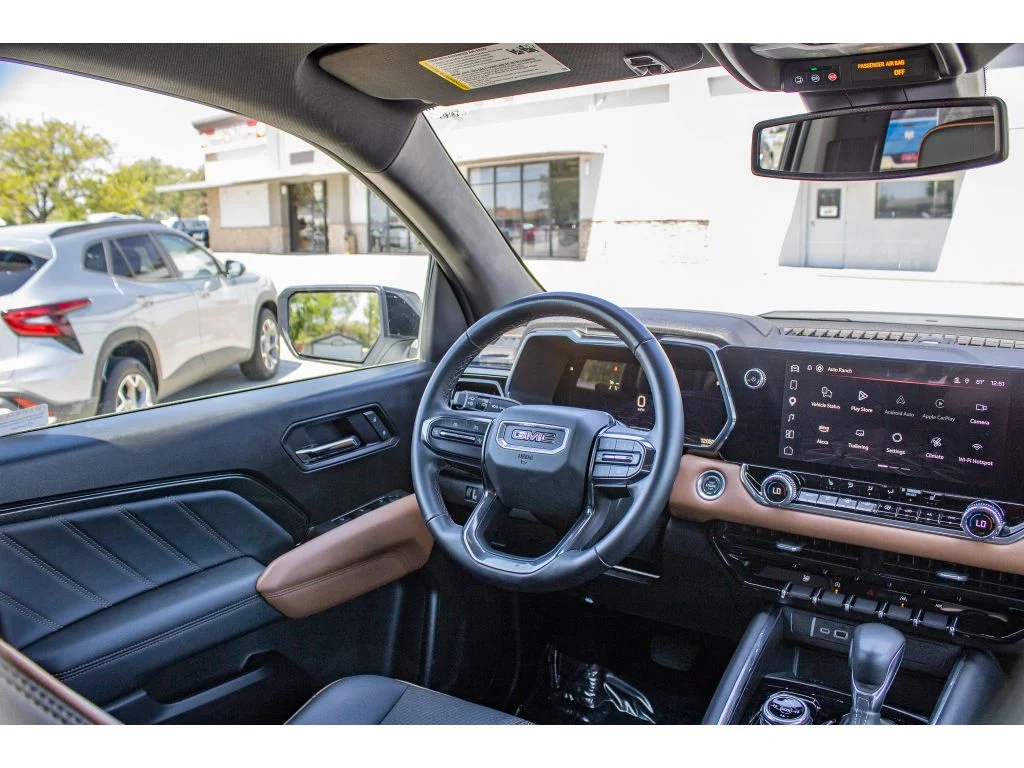 2025 GMC Canyon AT4 - Photo 22