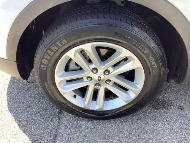 Used 2016 Oxford White Ford Base image 37