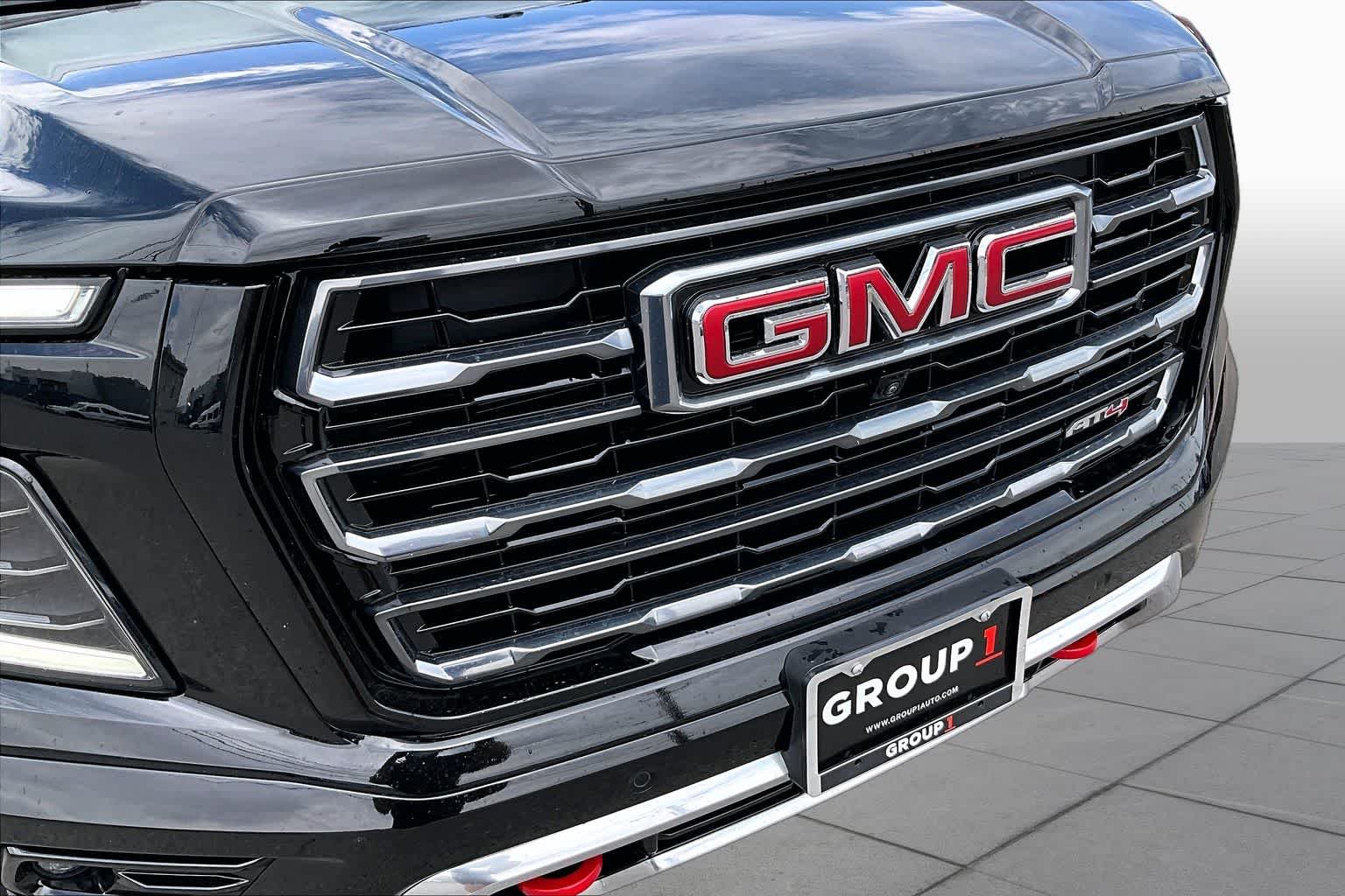 Used 2025 Onyx Black GMC AT4 image 30