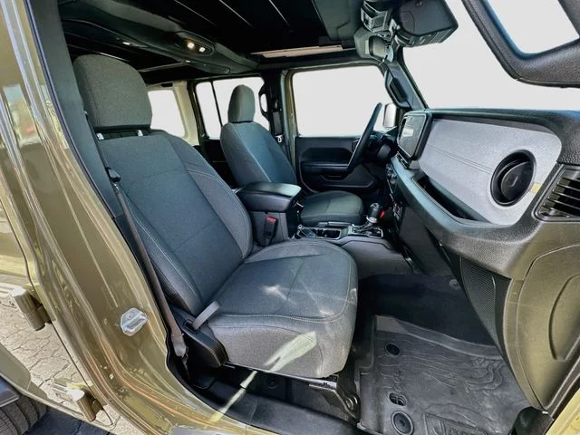 Certified Used 2025 Green Jeep Sport S image 28