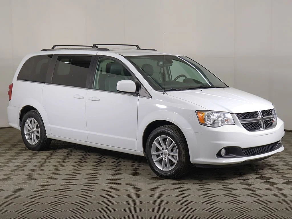 Used 2020 Dodge Grand Caravan SXT with VIN 2C4RDGCG2LR255434 for sale in Streetsboro, OH