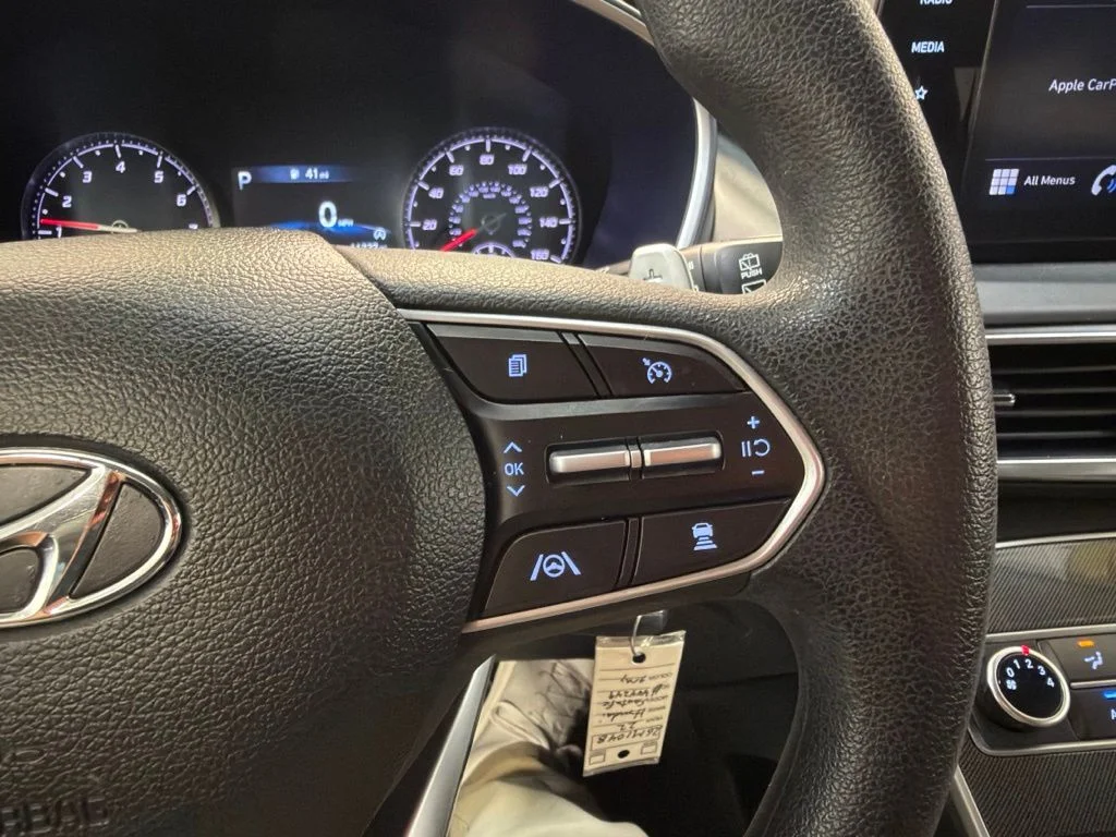 Certified Used 2022 Gray Hyundai SE image 20