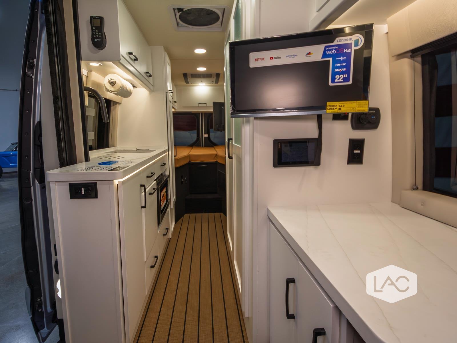 Used 2025 Iridium Silver Coachmen M-24 | Dual-Twin Beds|Generator|Electrical Pkg image 4