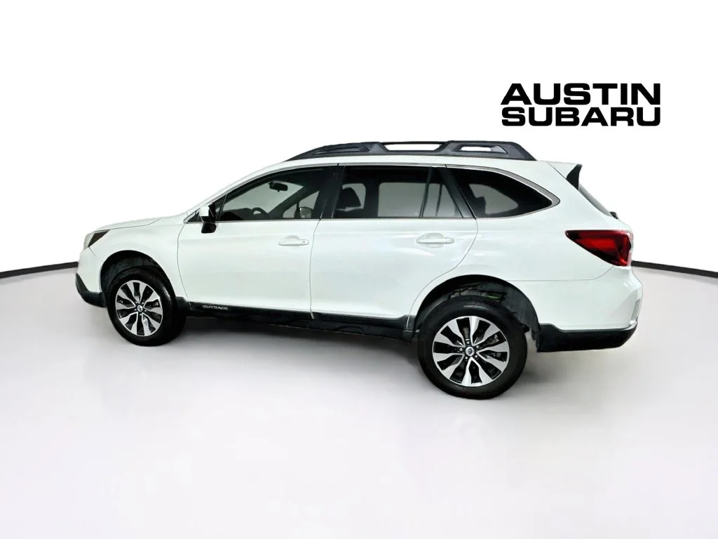 Used 2016 White Subaru 2.5i Premium image 4