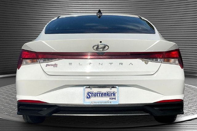 2021 Hyundai Elantra SEL - Photo 6