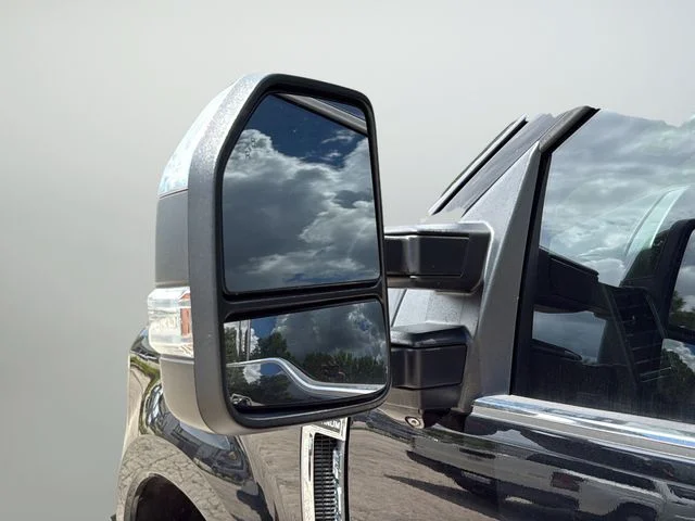 Used 2017 Black Ford Platinum image 12