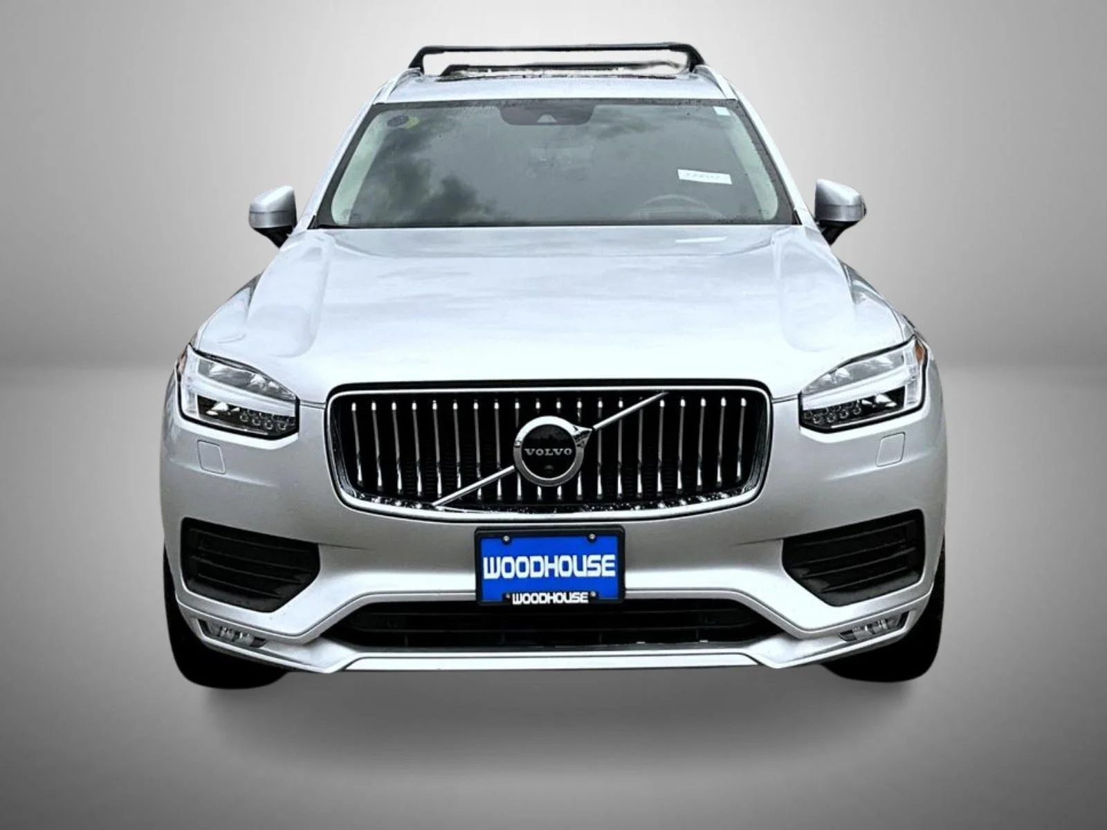 Used 2021 Silver Volvo T5 Momentum image 2