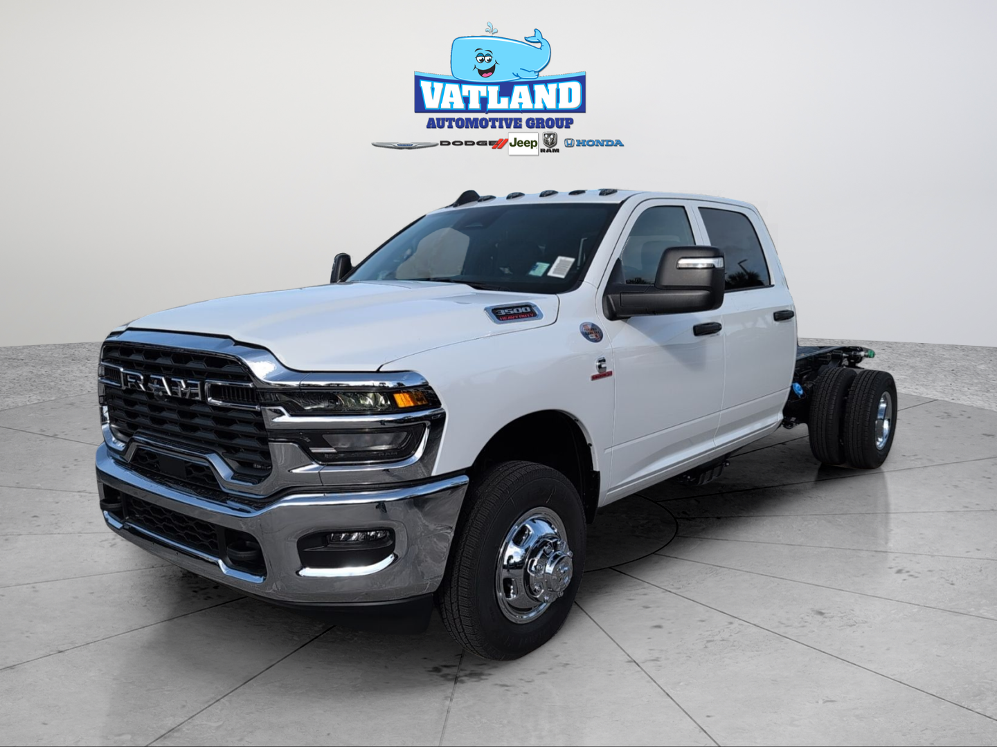 New 2026 Bright White Clear-Coat Exterior Paint RAM Tradesman image 3