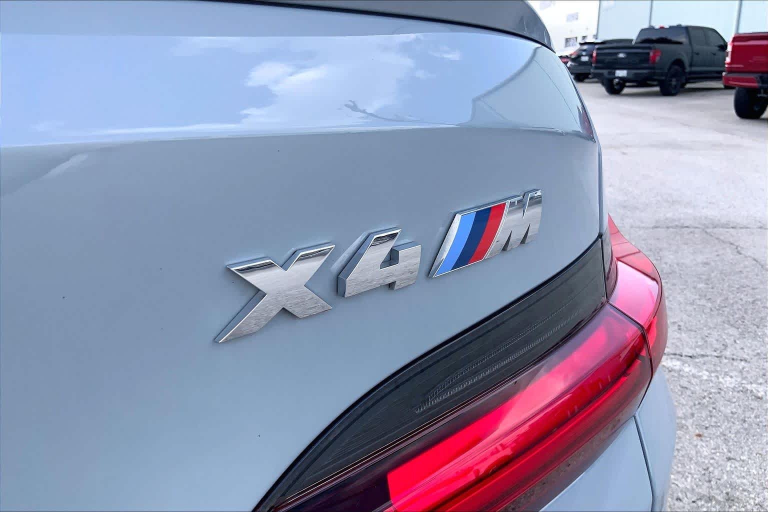 Used 2023 Brooklyn Grey Metallic BMW  image 30
