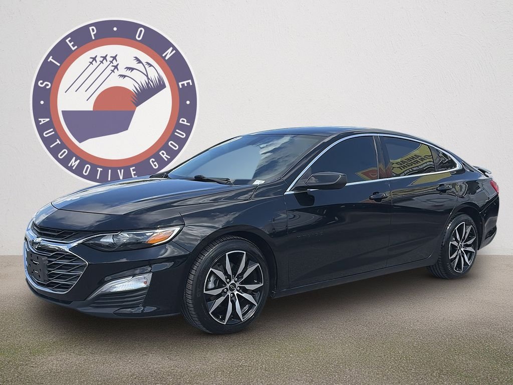 Used 2020 Chevrolet Malibu RS with VIN 1G1ZG5ST0LF081891 for sale in Crestview, FL