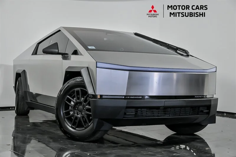 2024 Tesla Cybertruck All-Wheel Drive's photo