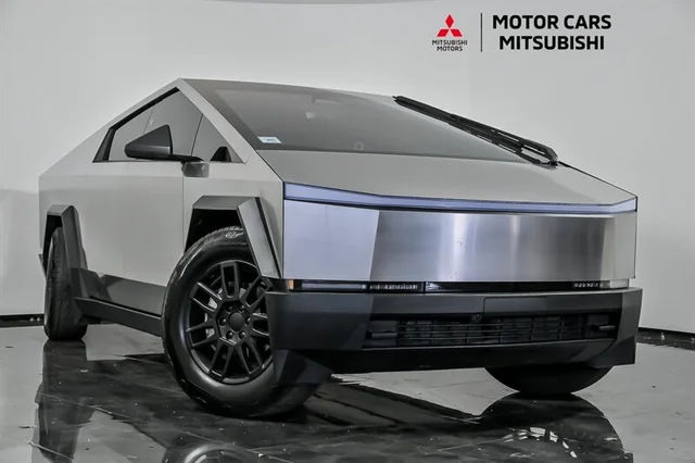 Pre-Owned 2024 Tesla Cybertruck for sale in Aurora IL | Near