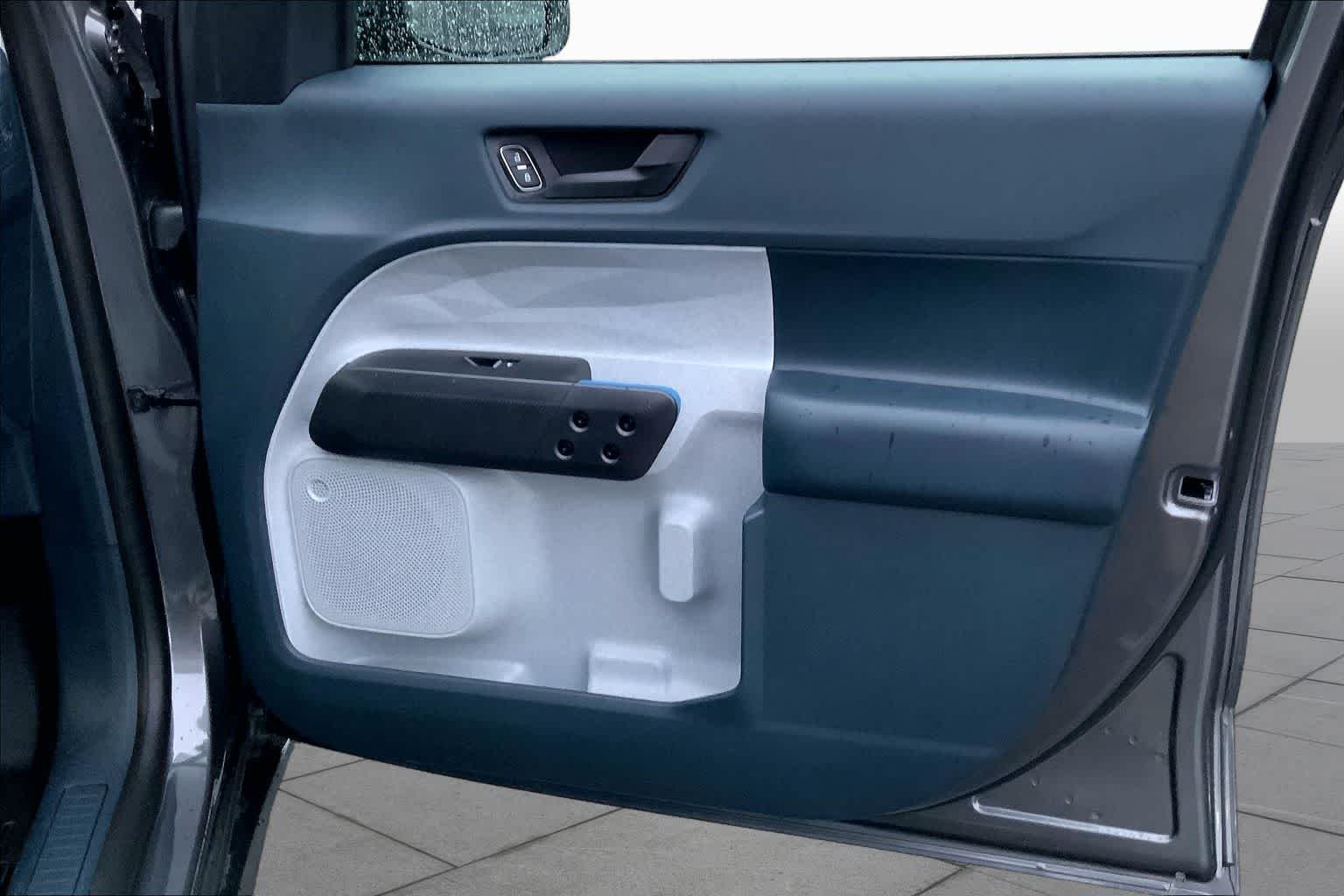 Used 2025 Carbonized Gray Metallic Ford XLT image 22