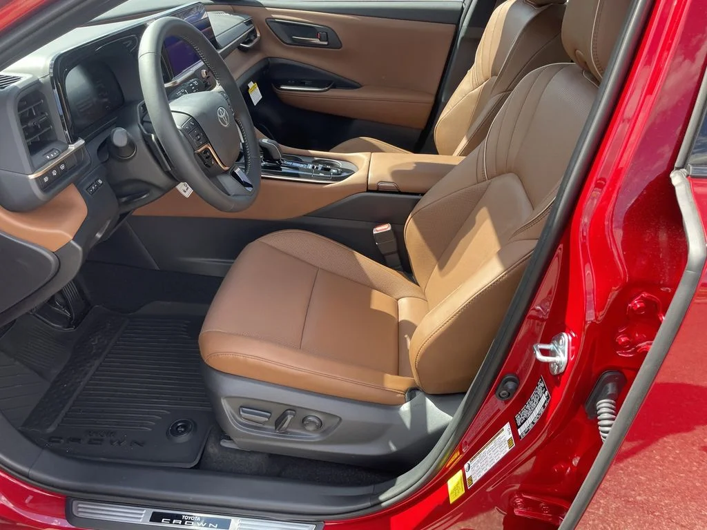 New 2026 Finish Line Red w/Black Roof Toyota Limited image 15