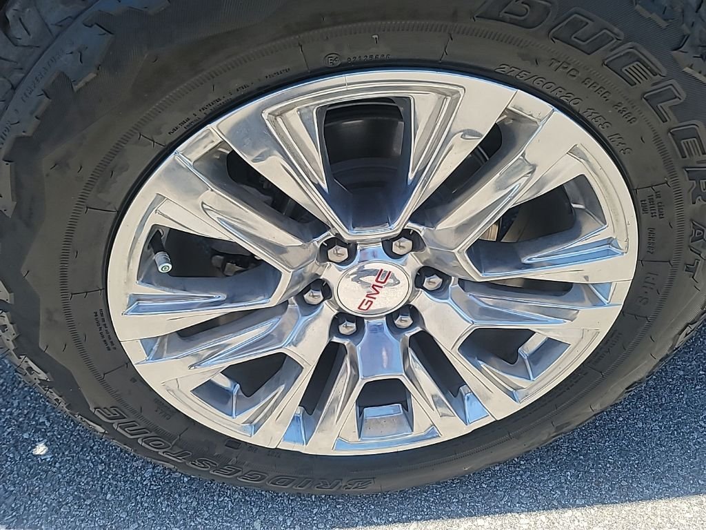 Used 2023 Gray GMC Denali image 7