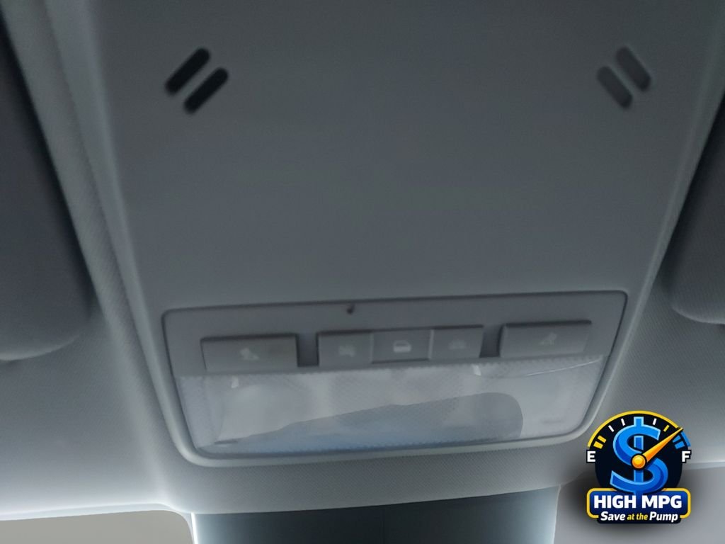 Used 2020 White Chevrolet LT image 12