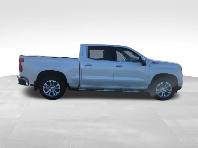 Used 2023 IRIDESCENT PEARL TRICOAT Chevrolet LTZ image 7