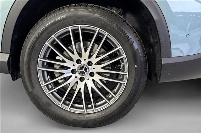 New 2026 Verde Silver Metallic Mercedes-Benz GLC 300 image 59