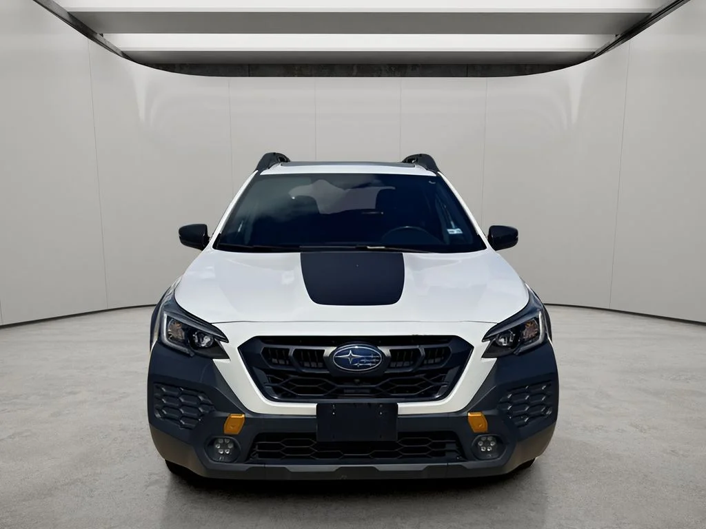 Used 2024 Crystal White Pearl Subaru Wilderness image 9