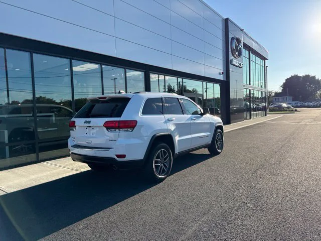 Used 2019 White Jeep Limited image 3