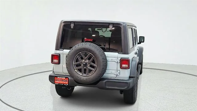 New 2027 Earl Clearcoat Jeep Sport S image 10