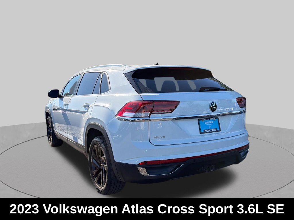 Used 2023 White Volkswagen 3.6L V6 SE w/Technology image 3