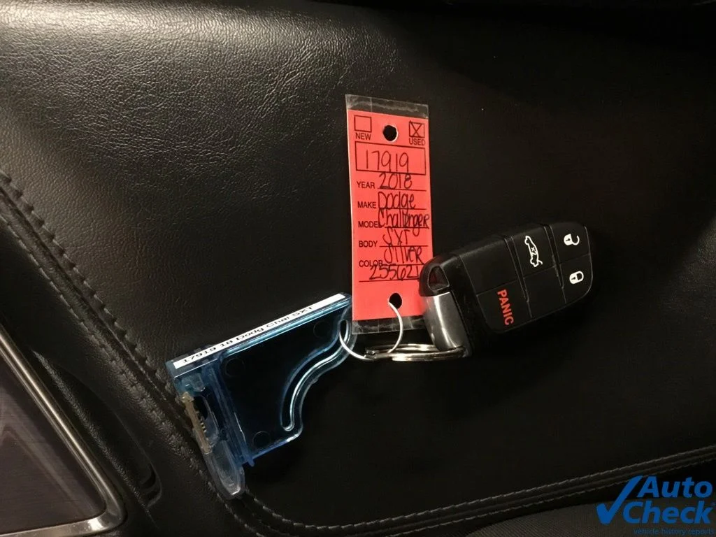 Used 2018 Silver Dodge SXT image 40