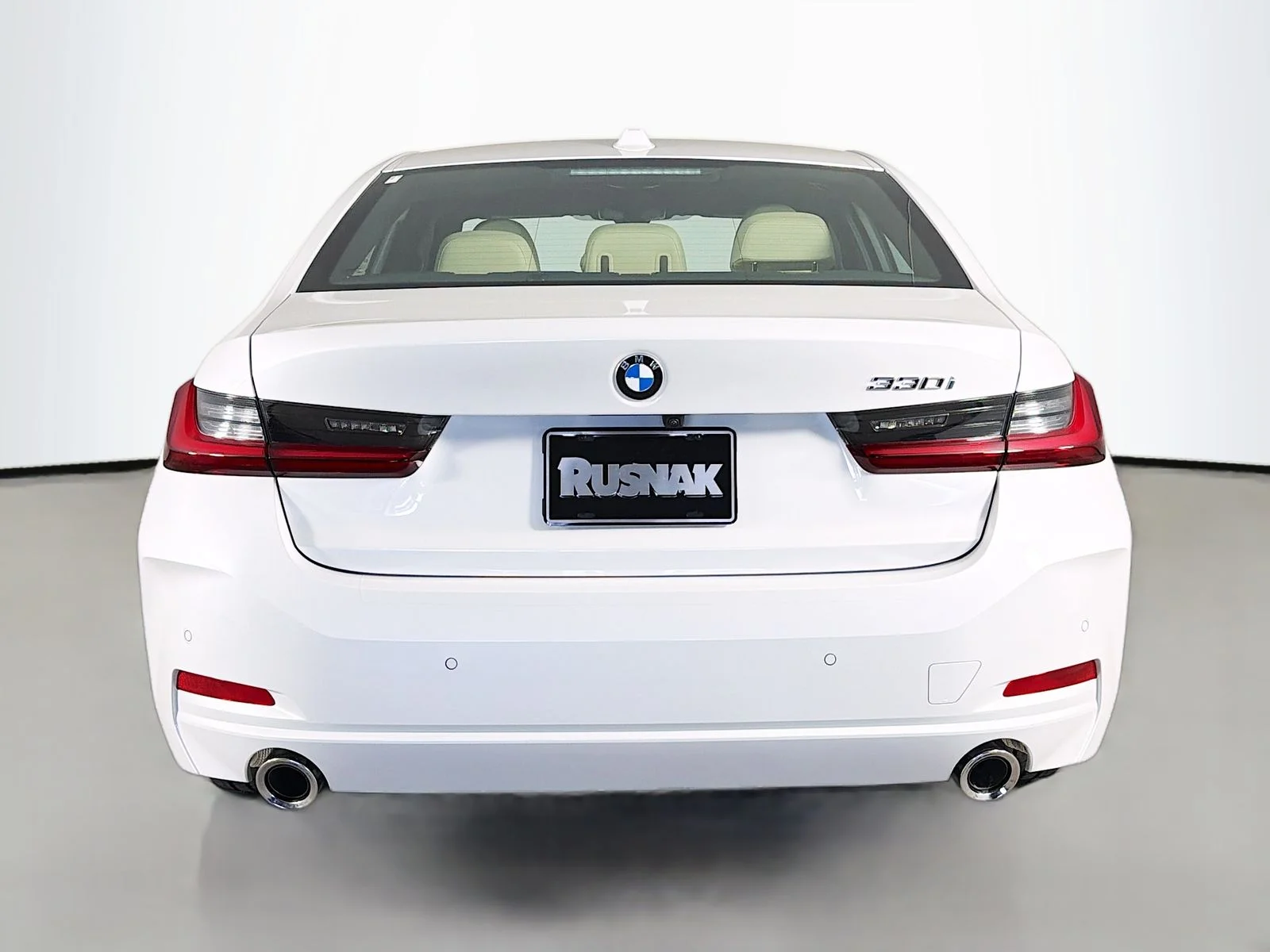 New 2026 Mineral White Metallic BMW 330i image 6