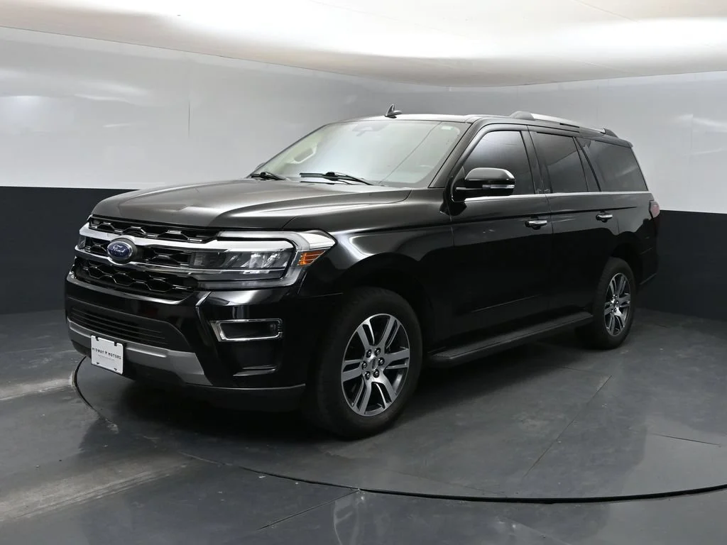 Used 2024 Black Metallic Ford Limited image 5