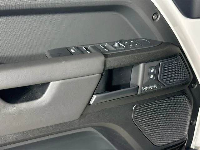 New 2026 Borasco Grey Land Rover  OCTA image 20