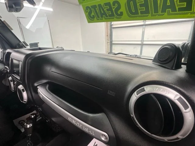 Used 2014 Gray Jeep Unlimited Sahara image 12