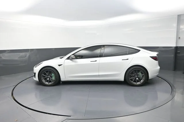 Used 2022  Tesla Long Range image 42