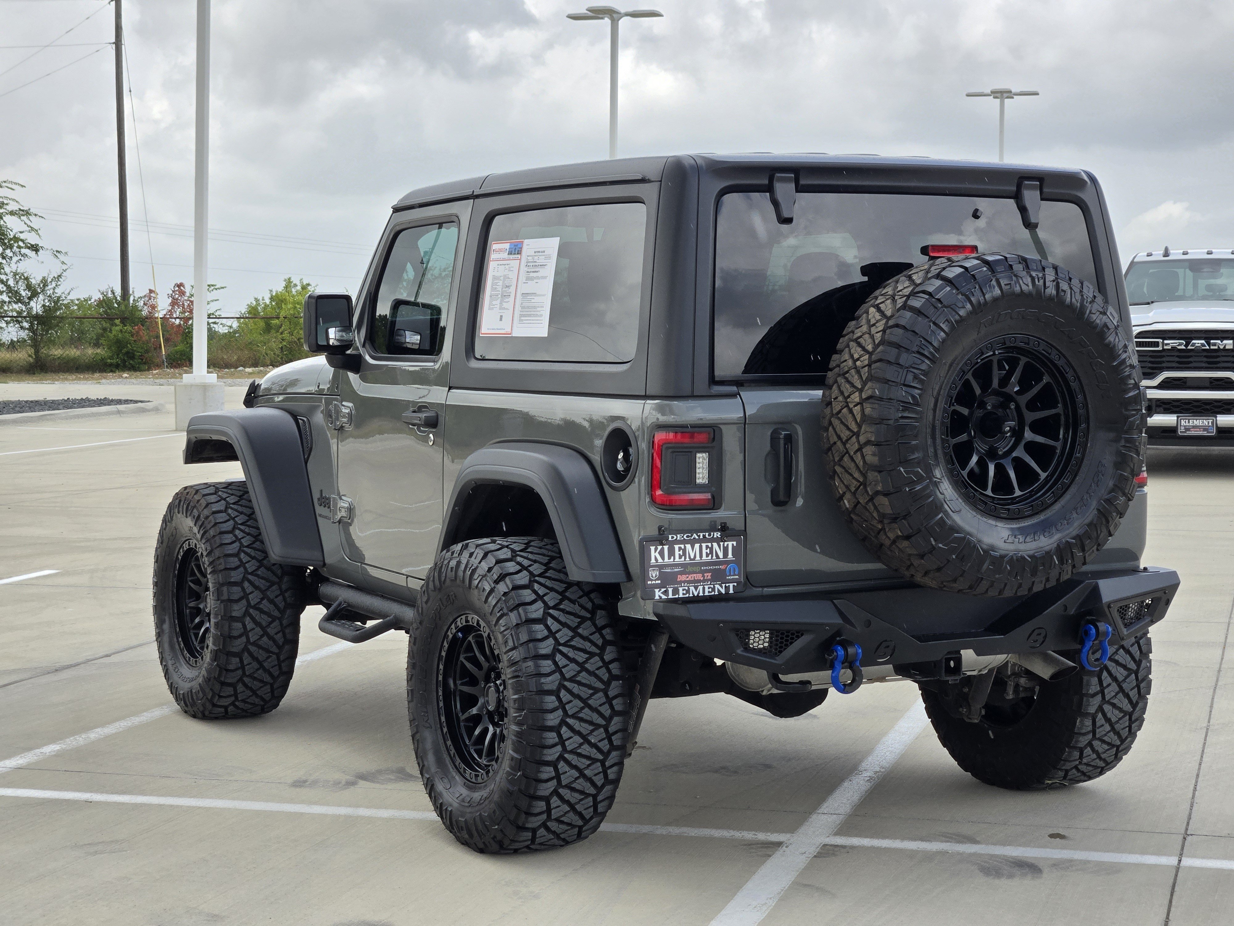 Used 2023 Sting-Gray Clearcoat Jeep Sport S image 5