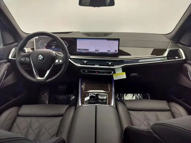 New 2026 Alpine White BMW xDrive40i image 11