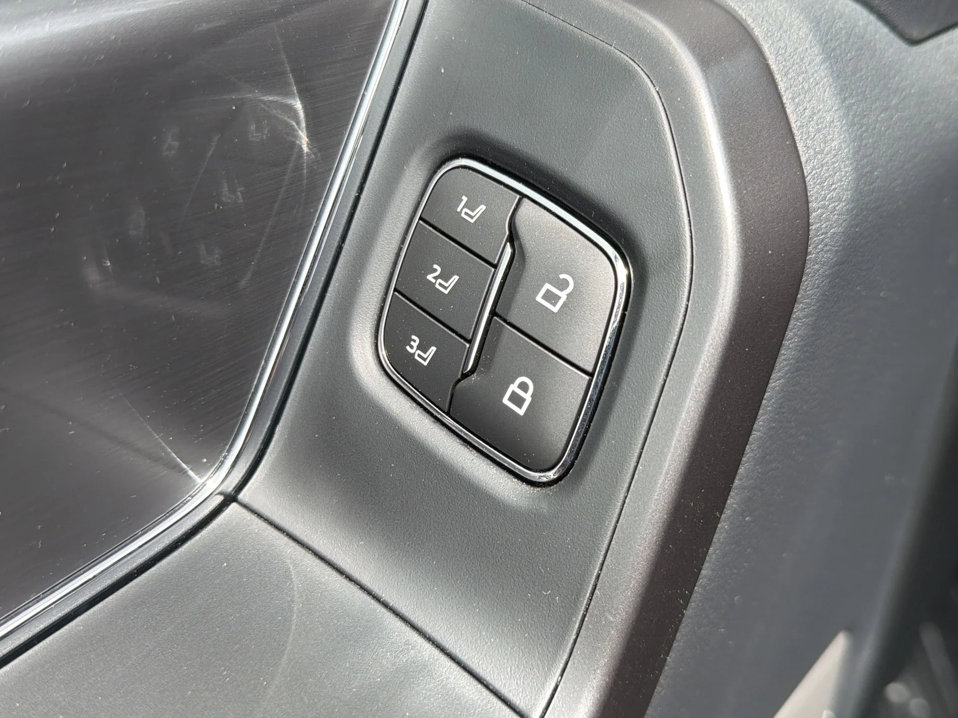New 2026 Avalanche Ford Lariat® image 19