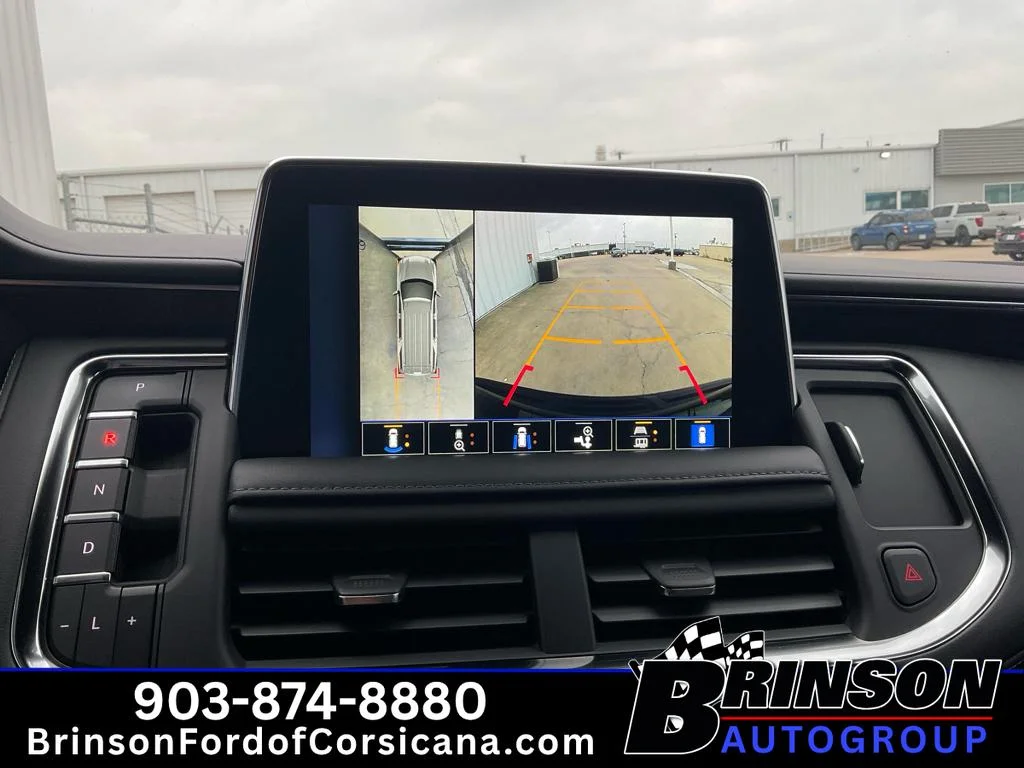 Used 2022 Black Chevrolet Z71 image 29