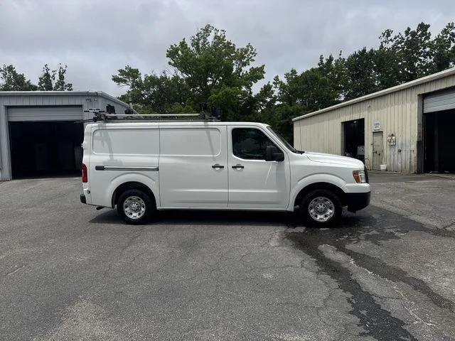 Used 2021 White Nissan SV image 4
