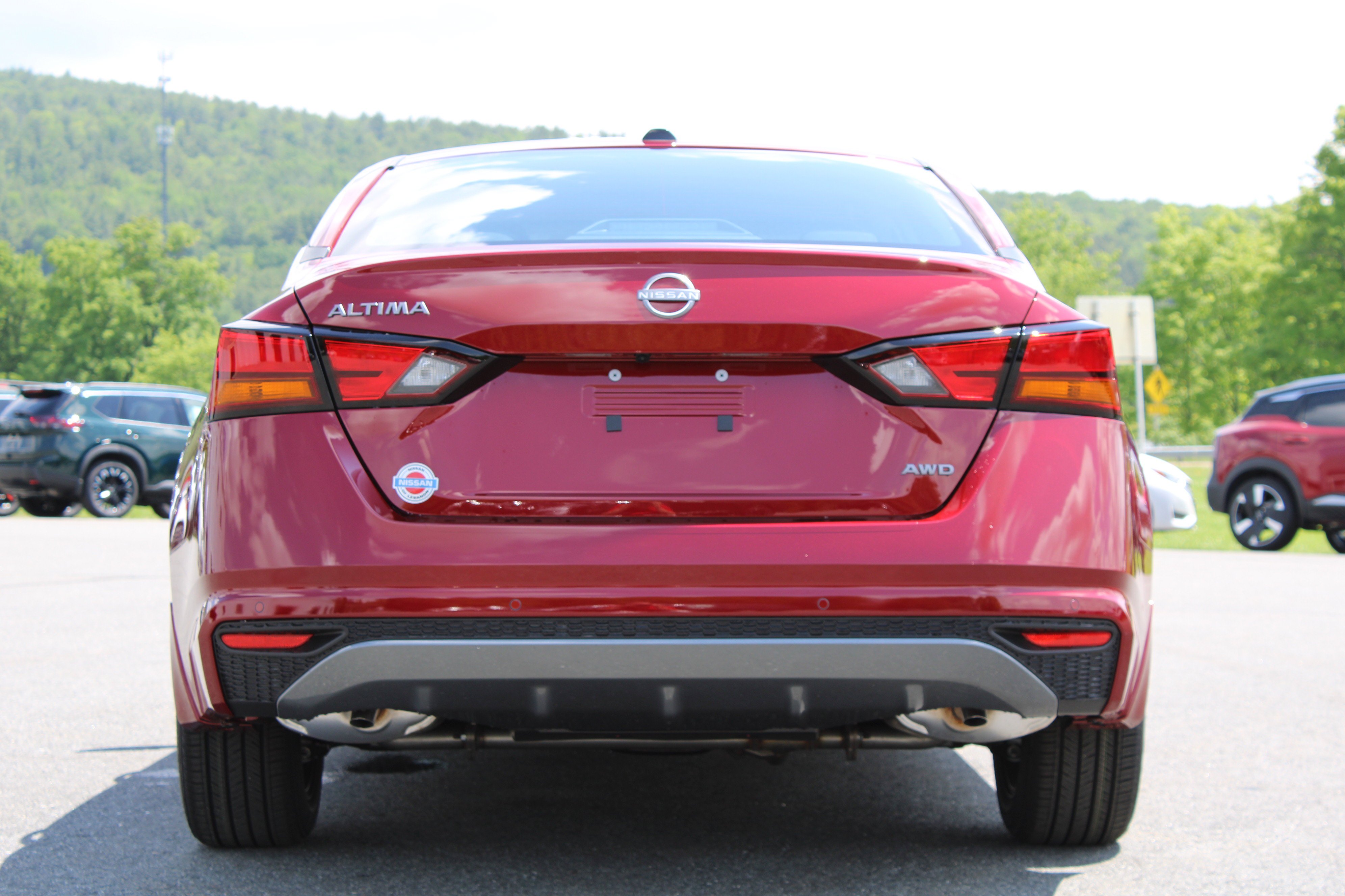 New 2026 Scarlet Ember Tintcoat Nissan SV image 10
