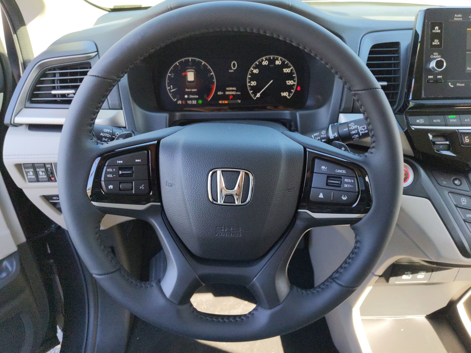 New 2026 Platinum White Pearl Honda EX-L image 32