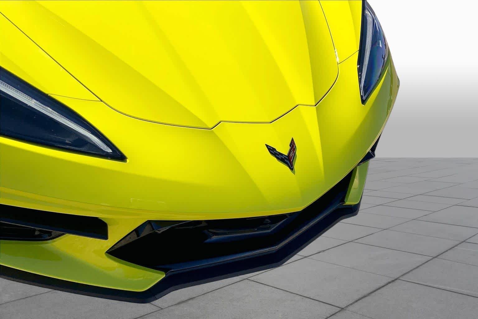 Used 2020 Accelerate Yellow Metallic Chevrolet 2LT image 24