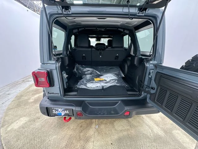 New 2026 Anvil Clear-Coat Exterior Paint Jeep Rubicon X image 22