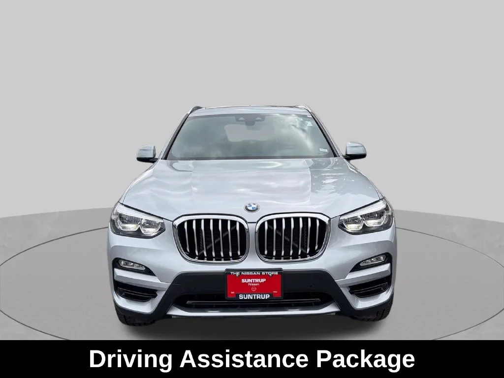 Used 2019 Silver BMW xDrive30i image 10